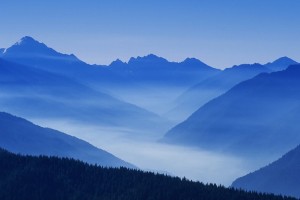 世界短道速滑裁判研修：标准化判罚提升赛事权威性，世界短道速滑冠军是谁